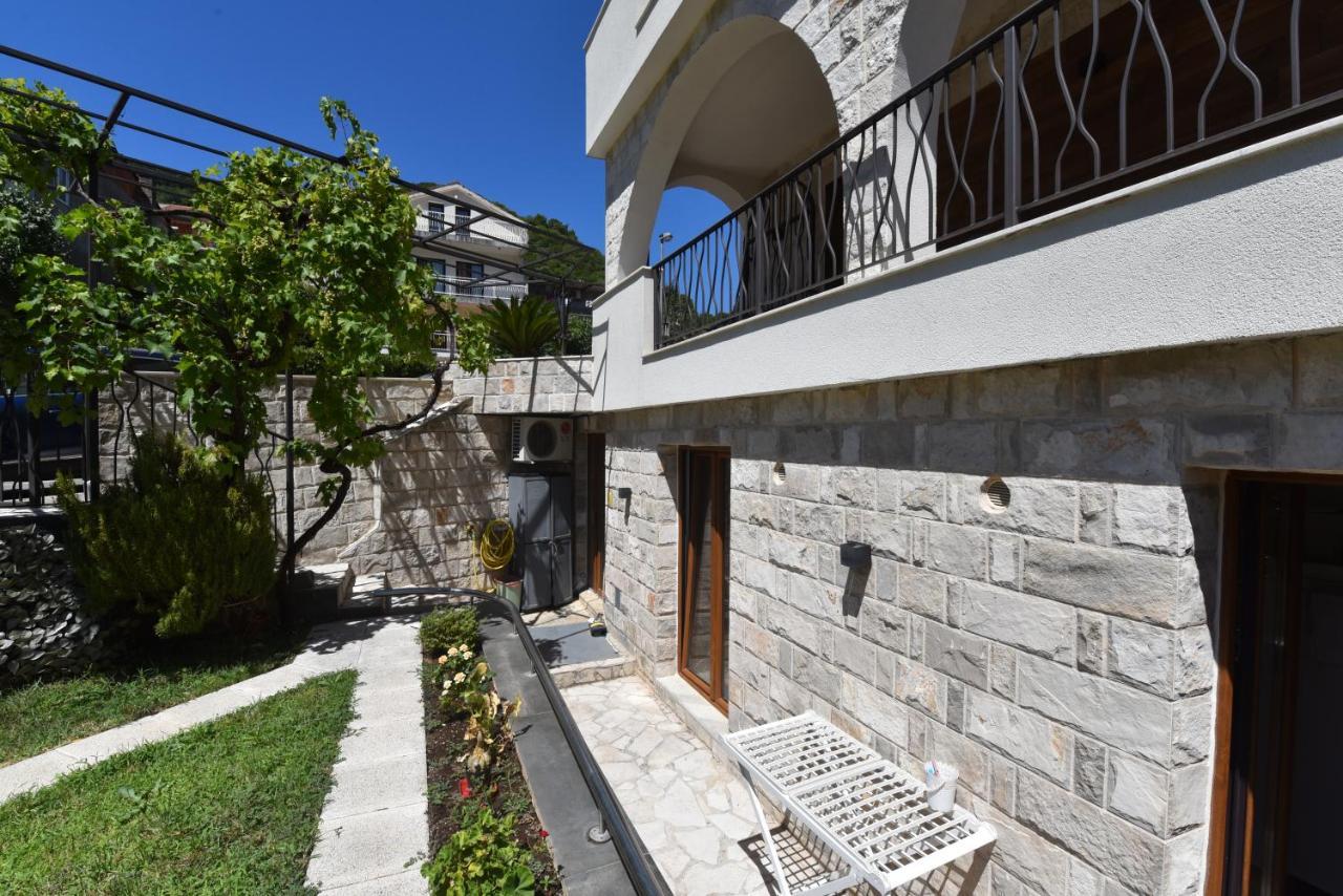 Buba Guest House Будва Екстериор снимка